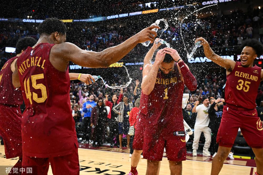 和顽强的防 和顽强的防