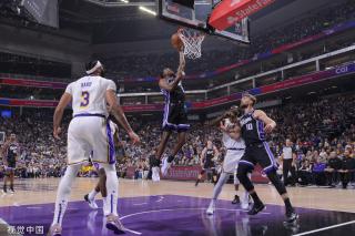 锋中各显神 锋中各显神